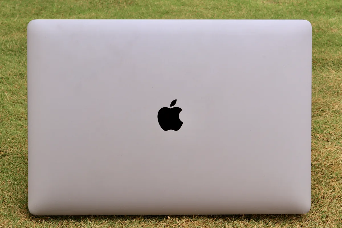 MacBook khóa iCloud (Activation Lock): cách xử lý đúng luật