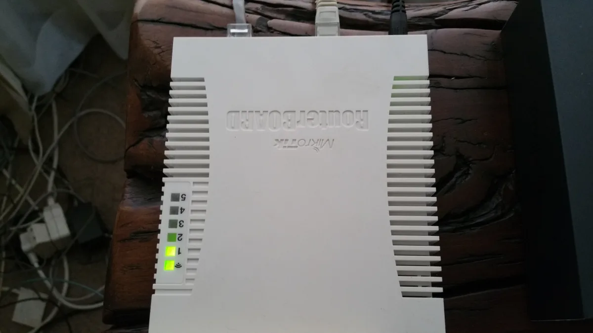 Lỗi WiFi không vào được mạng trên Windows (chấm than vàng): cách sửa